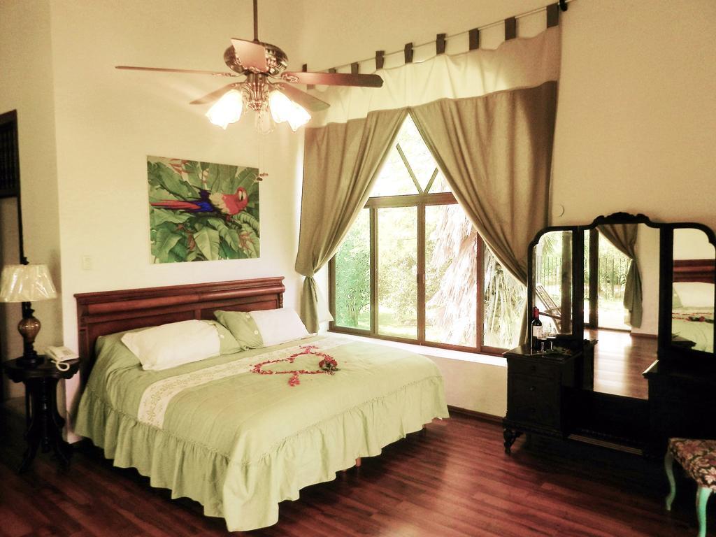 Hacienda Tepich Casa Vargas Merida Exterior photo